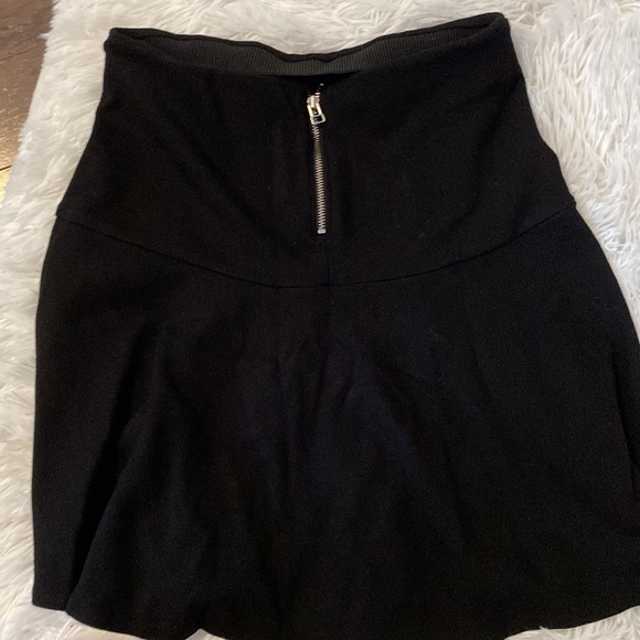 Wilfred Free- Black zip up skirt 🖤 - Picture 4 of 6
